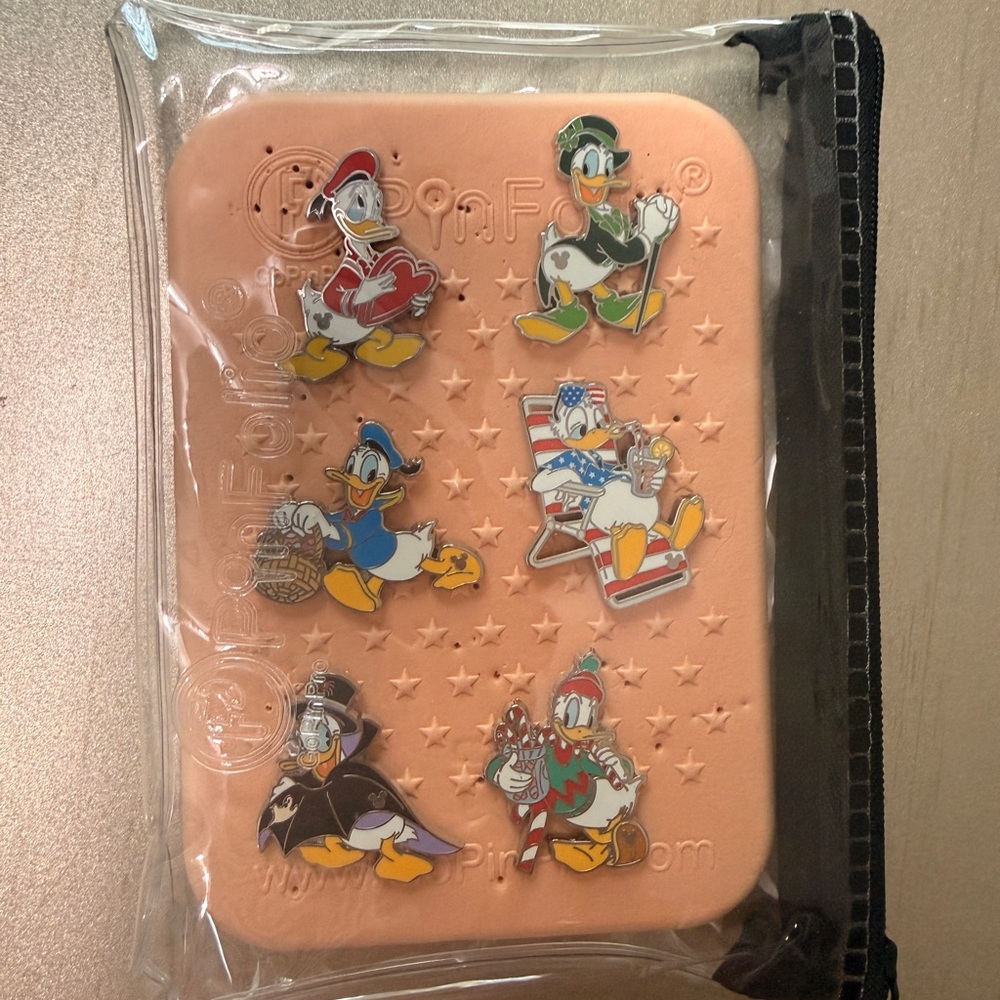 WDW 2025 Mystery Pin Donald Set includes Chaser - Picture 2 of 3